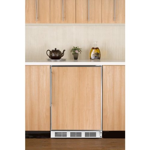 Summit Ff7bifr 5.5 Cu. Ft. Capacity Compact Refrigerators - Custom Panel Door