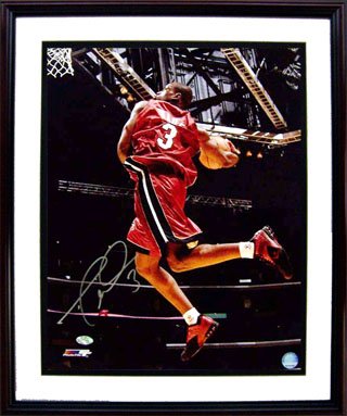 Cover image : Dwyane Wade Autographed Photograph - 16x20 Framed 2004 All Star