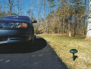 Design Tech 33372 Solar Driveway Monitor and Vehicle Alert Design Tech 33372 Solar Driveway Monitor and Vehicle Alert