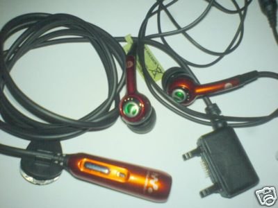 Childrens Toyshop  Electronics : Sony Ericsson Stereo Portable Handsfree HPM-70 (Orange Edition)for D750i, J100i, J220i, J230i, K510i, K610i, K750i, K790i, K800i, M600i, P990i, V630, W300i, W550i, W700i, W800i, W810i, W850i, W880i, W900i, W950i, Z520i, Z530i