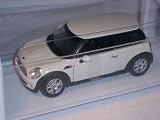 MINI COOPER NEU NEW 2. GENERATION 2008 WEISS WHITE 1/24 NEW RAY MODELLAUTO MODELL AUTO