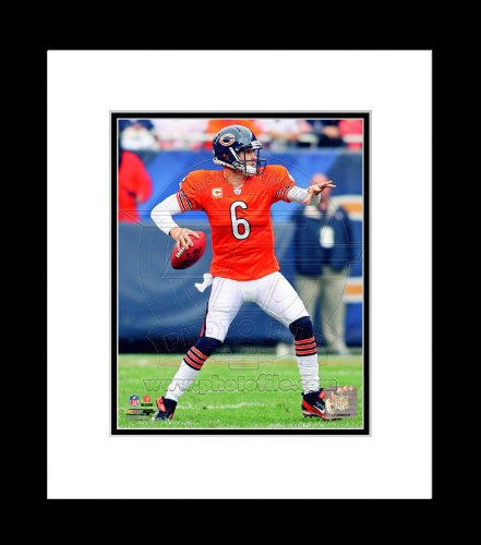 Chicago Bears Jay Cutler 2011 Action Framed Picture 8x10