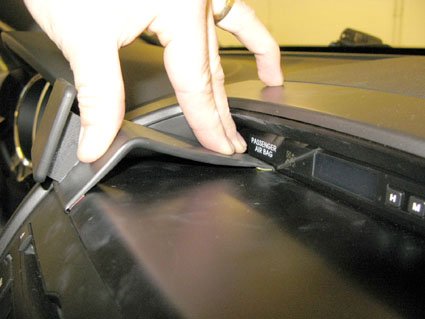 Brodit ProClip für Kia Sorento ab Baujahr 2010 (rechts vom Lenkrad)