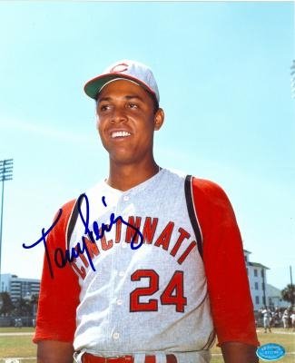 Tony Perez signed 8x10 Photo (Cincinnati Reds) Image 67