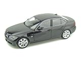 BMW 330i Sedan 1/18 Black