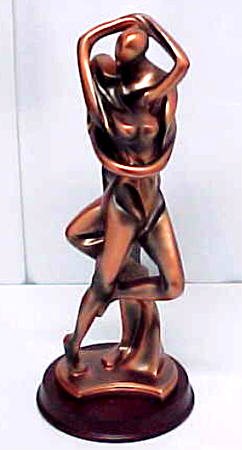 Sale - Valentine Gift - Passion Lovers Statue - Magnificent - Ships Immmediatly !