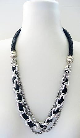 Give stylish Necklace Artizan Black Leather Necklace