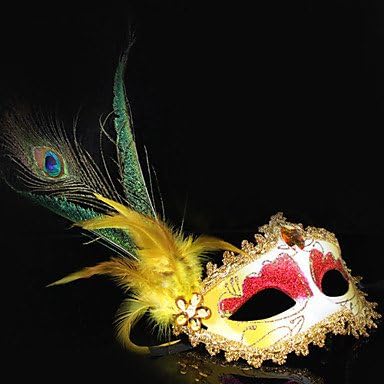 GONGXI Peacock Feather and Eye Shadow Yellow PVC Holiday Half-face Mask