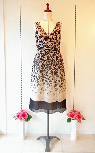 ワンピース シルク １００％ ベージュ ブラウン 黒 花柄 Vネック Mサイズ １点物 株式会社キングアンドクイーン