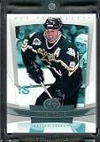 2006-07 Fleer Hot Prospects #33 Mike Modano Dallas Stars Hockey Card - Mint Condition - In Protective Display Case !