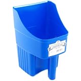 Enclosed Feed Scoop, 3 Qt Blue