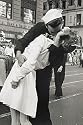 War's End Kiss (Sailor & Nurse) Art Poster Print - 16" X 20"