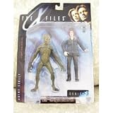 1998 The X-Files Action Figure Series 1 - Agent Scully with Alien by 