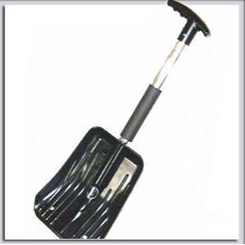 Snow Shovel With Detachable Saw