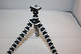 Bolo Brands Small Gorillapod Flexible Tripod for Digital SLR Cameras, Lifetime Warranty
