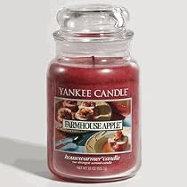 Yankee Farmhouse Apple 22oz Housewarmer Candle