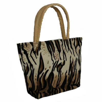 Cover image : STRIPED ANIMAL PRINT MINI HANDBAG MAKE-UP GIFT BAG