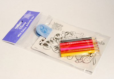 Childrens Toyshop  Toys : Winnie the Pooh Rainbow Pooh A6 Colouring Activity Set