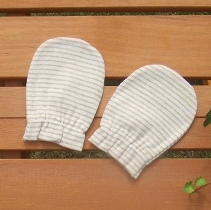 赤ちゃんの小さな手を保護してあげましょう!　オーガニックコトンボーダーミトン