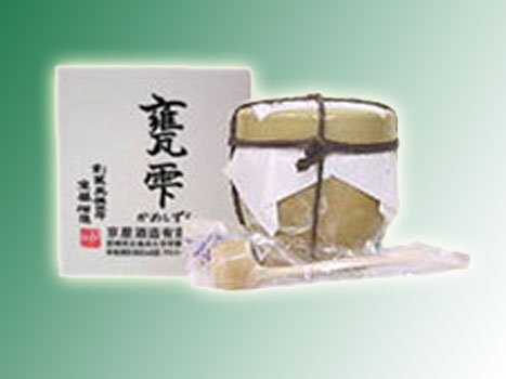 甕雫／かめしずく（20゜)　1800ml　甕入りの芋焼酎