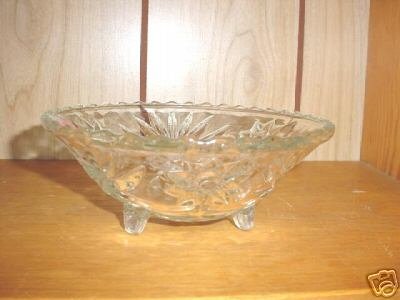 Footed Early American Prescut Bowl by Anchor Hocking