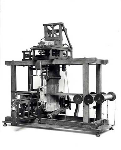 Cover image : Kunstreproduktion: French School, First fully automated loom invented by Jacques de Vaucans, 65 x 80