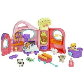 Hasbro Littlest Pet Shop Get Better Center with Bonus Pets