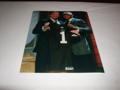 Joe Haden Autographed Cleveland Browns 8x10 Photo W/PROOF, Picture of Joe Signing For Us, Florida Gators, National Champions
