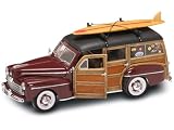Yat Ming Scale 1:18 - 1948 Ford Woody with Real Wood Panel and Surfboard