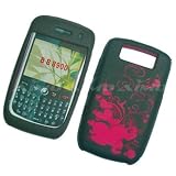 RED HEARTS on BLACK laser-cut silicone case for Blackberry 8900 Curve