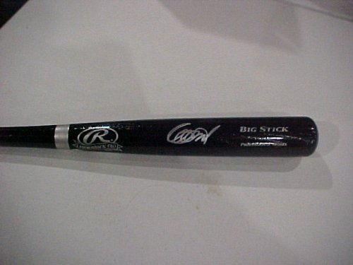 ICHIRO SUZUKI AUTOGRAPHED HAND SIGNED FULL SIZE RAWLINGS BAT - SEATTLE MARINERS