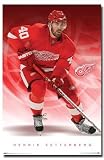 Detroit Redwings (Henrik Zetterberg) Sports Poster Print - 24