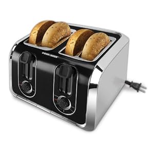 Black and Decker TR1400SB 4-Slice Stainless-Steel Toaster by Black & Decker