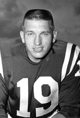 Professionally Framed Johnny Unitas Archival Photo Sports Poster Print - 13x19 with RichAndFramous Black Wood Frame