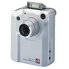 Fuji FinePix 6800 Camera 16MB + Case  [3.3MP 3xOptical]