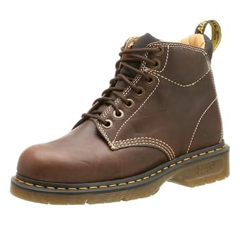 Dr. Martens Men's 9B06 Rugged 7 Eye Boot