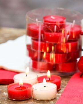 Tealights candles - Red tea lights in clear cups - 20 pack, 4 hours burn time by Diana Lys