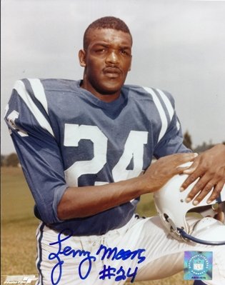 Lenny Moore Autographed Baltimore Colts 8x10 Photo - Hall of Famer