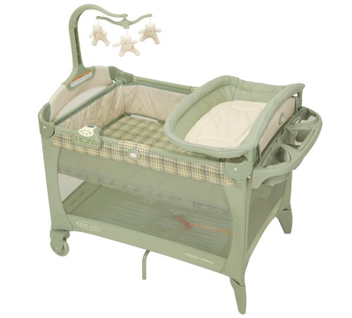 Graco Pack 'n Play Playard with Bassinet & Changer in Bancroft 2008