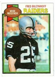 Fred Biletnikoff football card 1979 Topps #305 (Oakland Raiders)