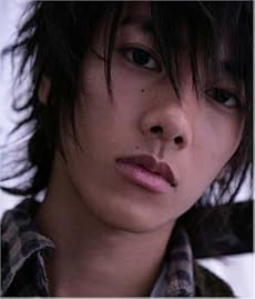 佐藤健ファースト写真集「Intently」