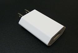 White USB Cable Power Adapter (Wall Charger Adaptor with FIXED Blades) for Apple iPod, iPhone, iPhone 3G, Touch, Shuffle, Nano, Classic NOT OEM