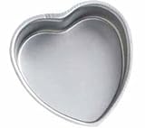 Wilton Decorator Preferred Aluminum Heart-Shaped Cake Pan