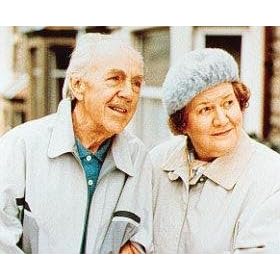 PATRICIA ROUTLEDGE AS HYACINTH BUCKET FROM KEEPING UP APPEARANCES #2 - COLOUR Movie Photo - (4 Different Photograph & POSTER Sizes Available)