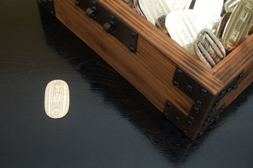 『小判 一両』 時代劇でお馴染みの小判です。