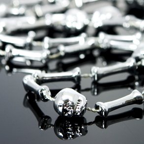 Childrens Toyshop  Toys : 33" Silver Skull & Bones Beads