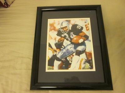Bo Jackson Oakland Raiders Autographed Framed Photo JSA - Framed NFL Photos, Plaques and Collages