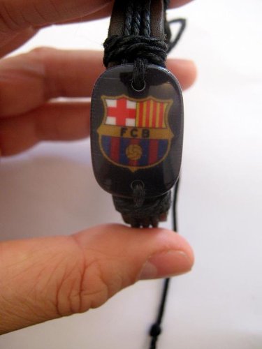 LEATHER FCB FC Barcelona Wristband - with beautiful Barcelona crest LEATHER FCB FC Barcelona Wristband - with beautiful Barcelona crest