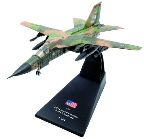 General Dynamics F-111 Aardvark diecast 1:144 model (Amercom LB-20)