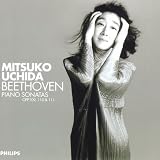 Review Mitsuko Uchida  / Beethoven: Piano Sonatas Nos.30, 31 & 32